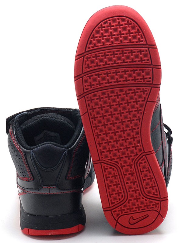 Nike MID 2 JR 066 children´s shoes / Swis-Shop.com